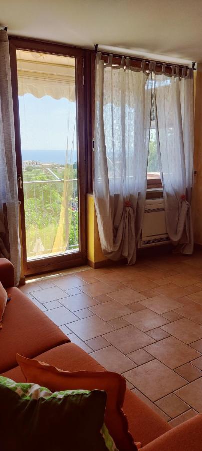 Casa Agnese Apartment มารีนาดีกาเมโรตา ภายนอก รูปภาพ