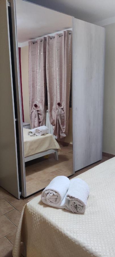 Casa Agnese Apartment มารีนาดีกาเมโรตา ภายนอก รูปภาพ